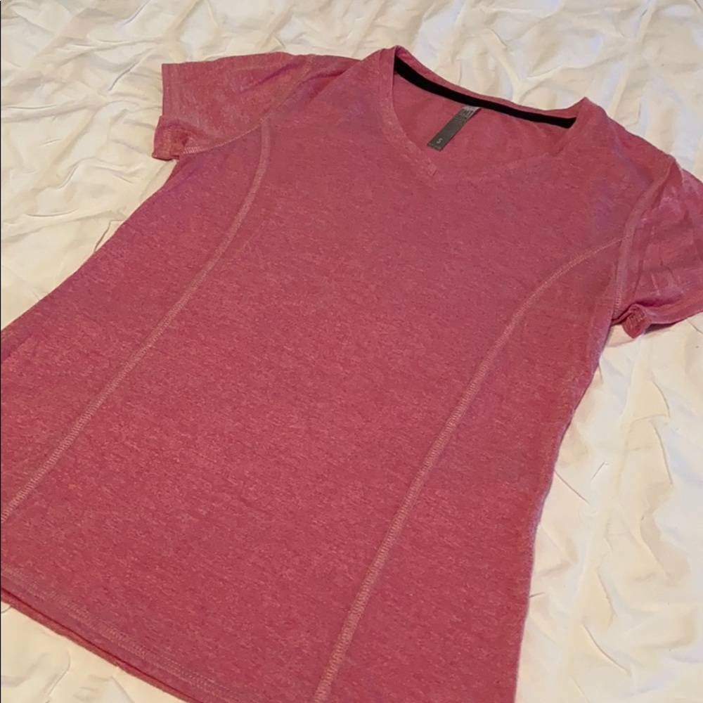 Pink workout top - Picture 1 of 2
